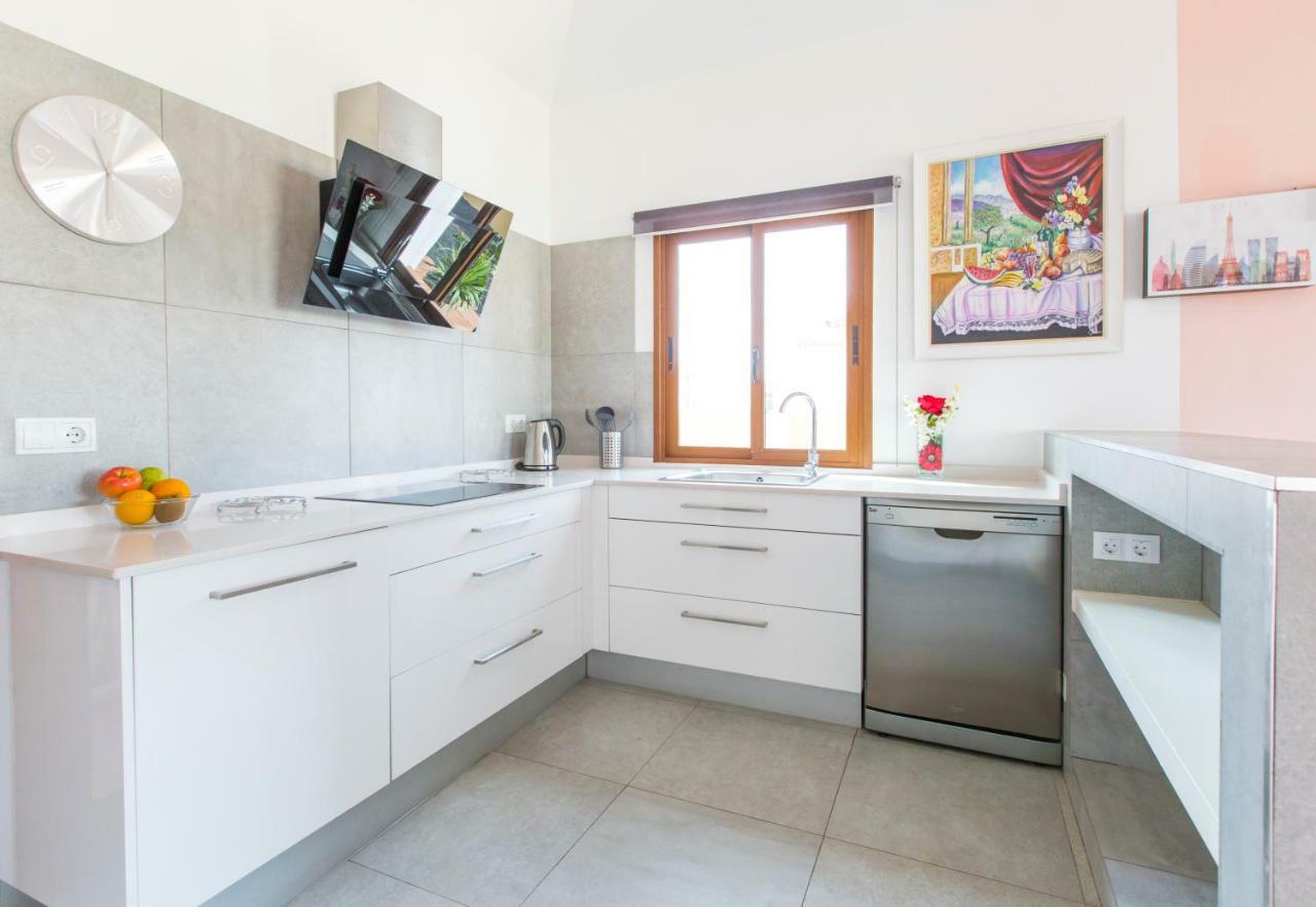 Villa Bella Lucia 3. Piscina Climatizada, Wifi, Bbq. Corralejo Exterior foto